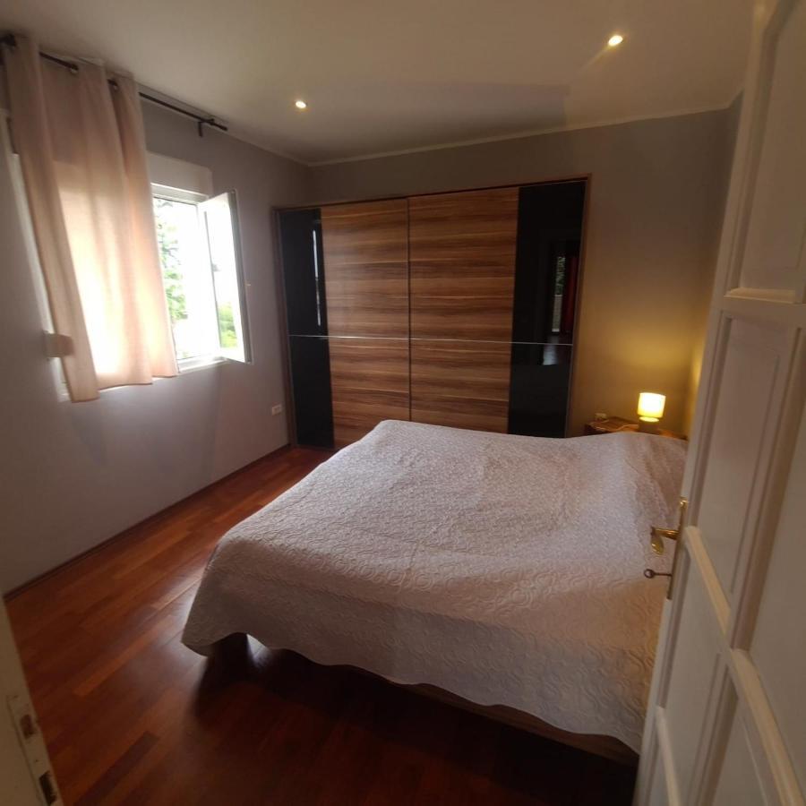 In With Balcony, Air Conditioning, Wifi, Washing Machine 5116-1 Rovinj