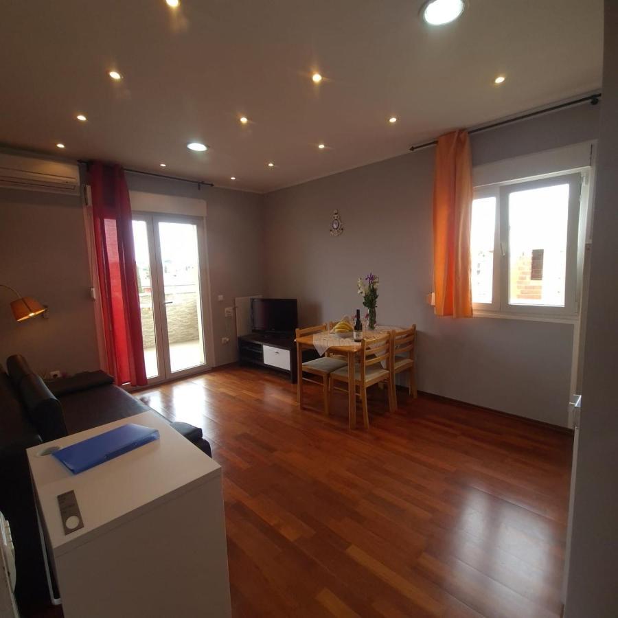In With Balcony, Air Conditioning, Wifi, Washing Machine 5116-1 Appartement Rovinj