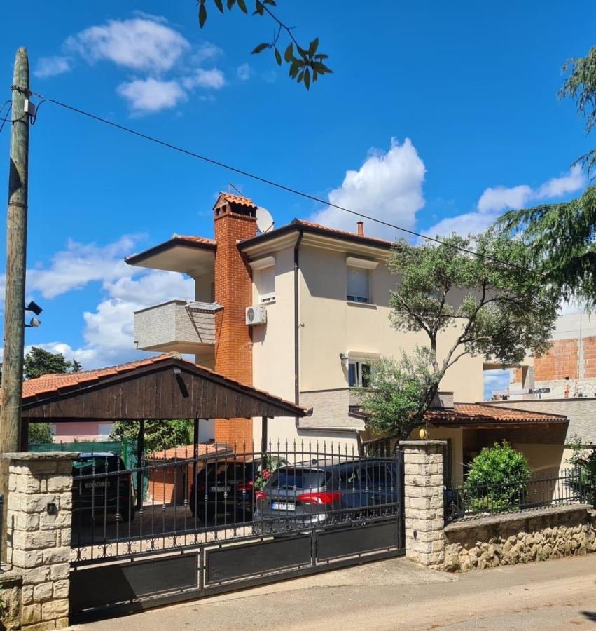 In With Balcony, Air Conditioning, Wifi, Washing Machine 5116-1 Appartement *