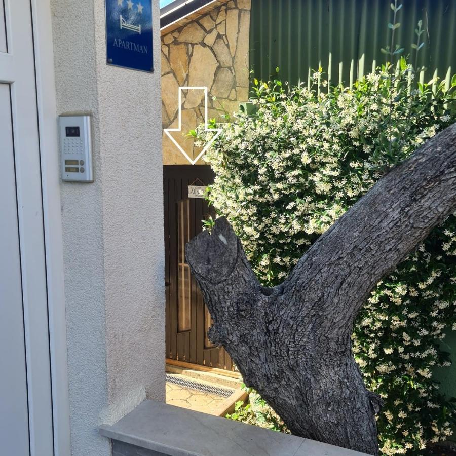 In With Balcony, Air Conditioning, Wifi, Washing Machine 5116-1 Rovinj