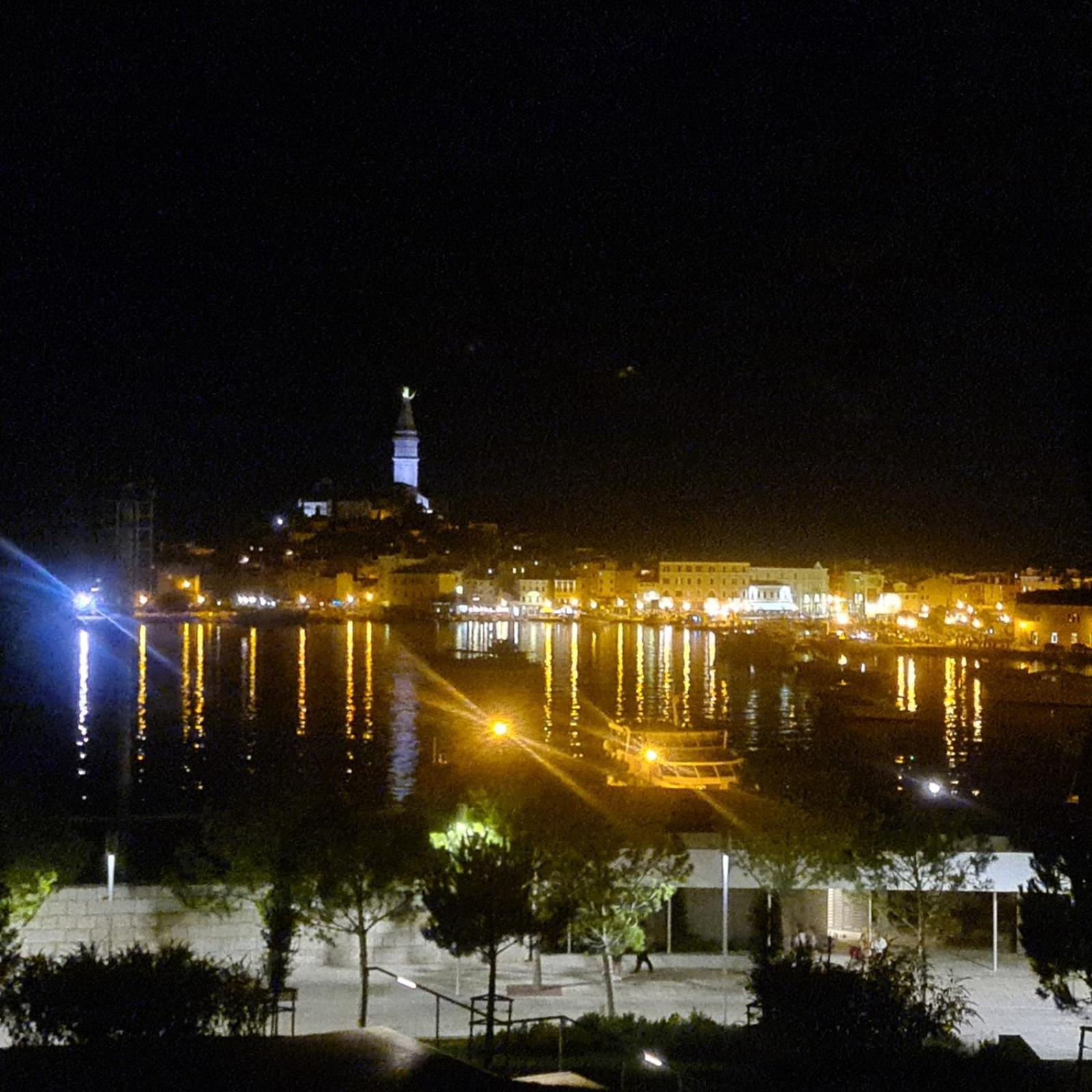 In With Balcony, Air Conditioning, Wifi, Washing Machine 5116-1 Rovinj
